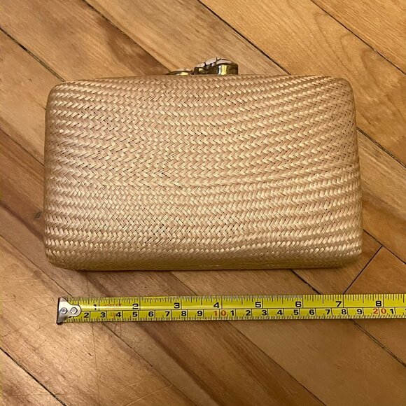 Kayu Jen clutch with gold strap - Picture 10 of 13
